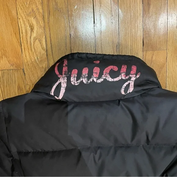 2000s Black Juicy Couture Puffer Jacket with Pom Poms - Picture 3 of 5
